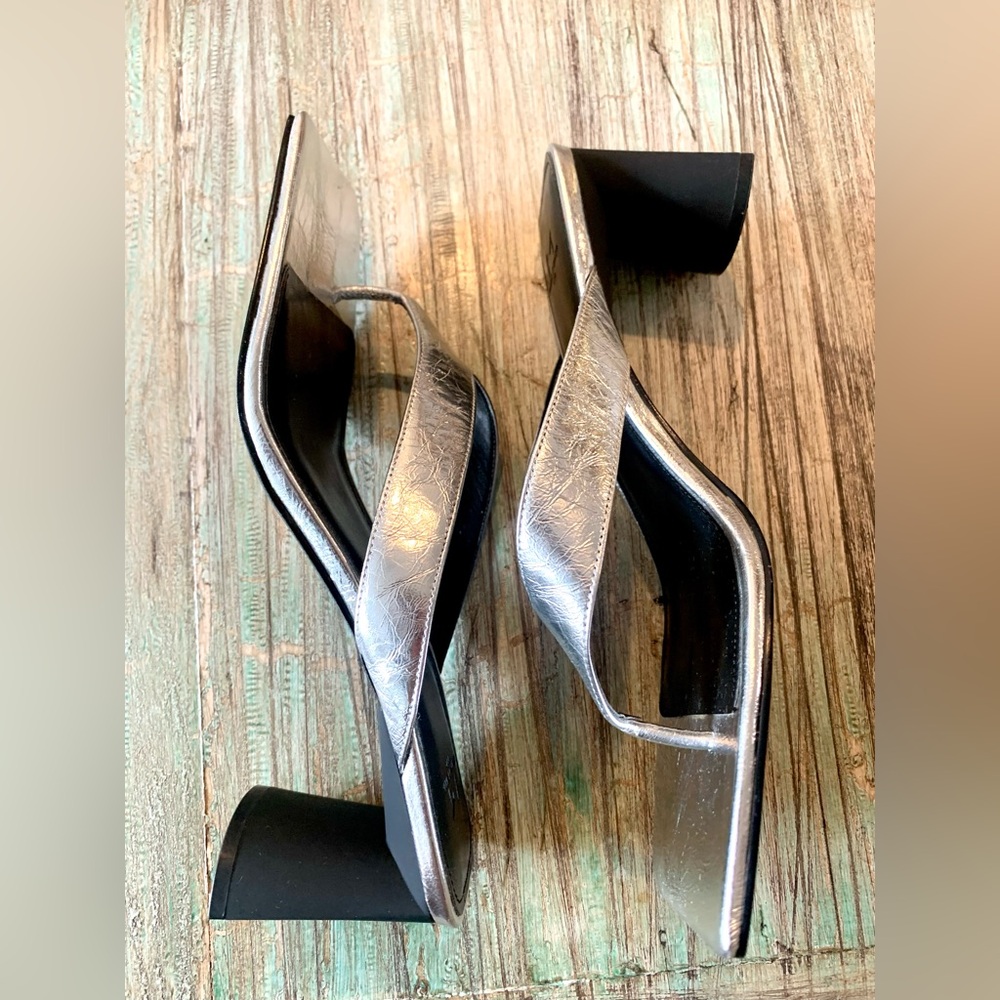 Like-new Marc Fisher Metallic Silver and black Heeled Sandals. Size 8.5 - Picture 3 of 5